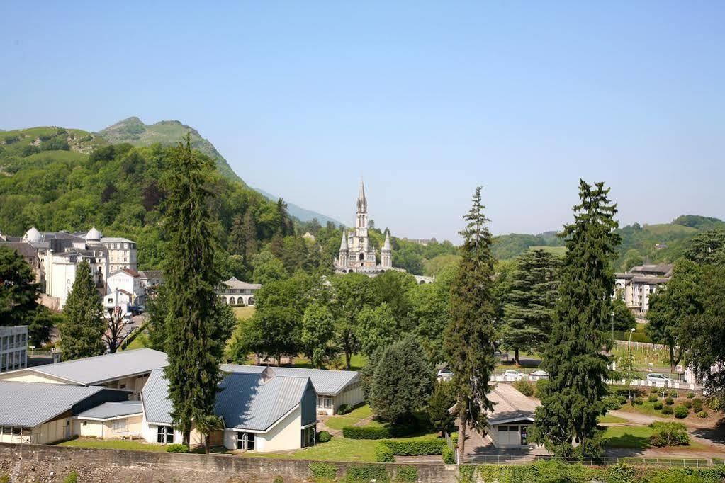 Hôtel Montfort Lourdes Buitenkant foto